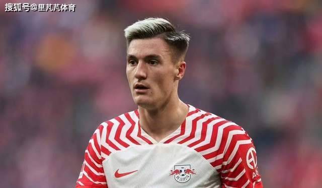 拒当凯恩替补的他，被英超BIG 6追逐，有机会成为新“莱万”？