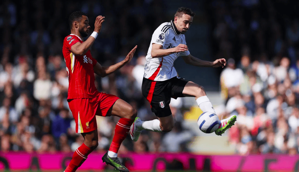 0-0！2-3！豪门悲喜夜：利物浦27轮首败 切尔西守住第4 曼市德比变菜鸡互啄