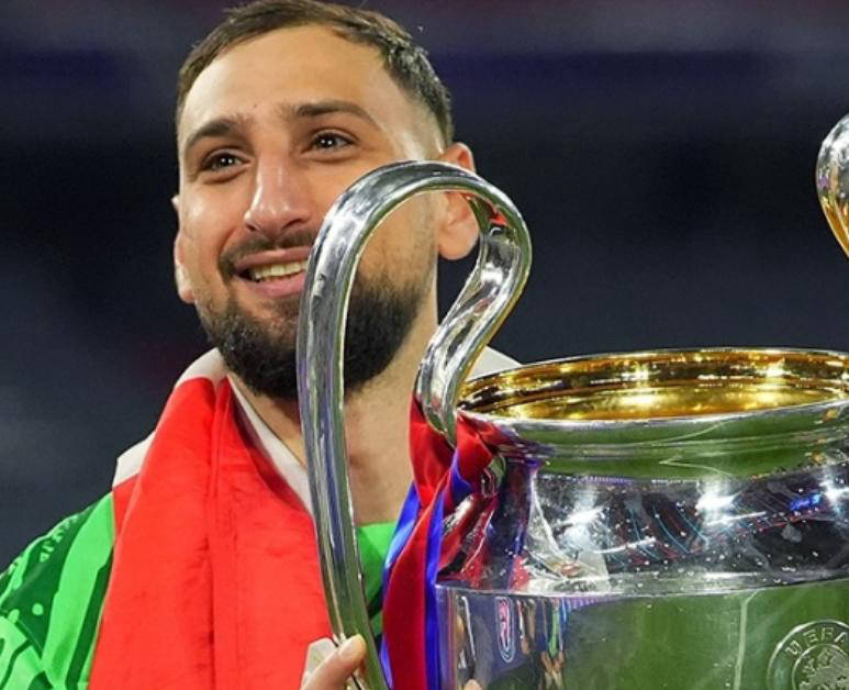 欧冠冠军主力门将宣布告别，曼城成新东家